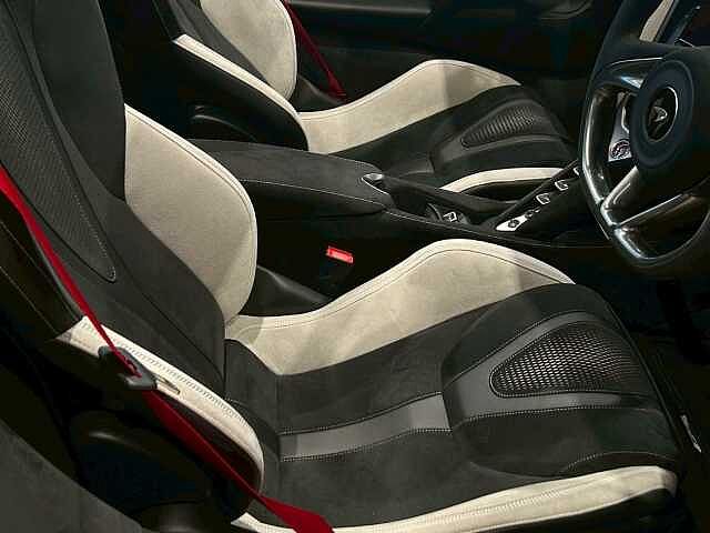750S Spider