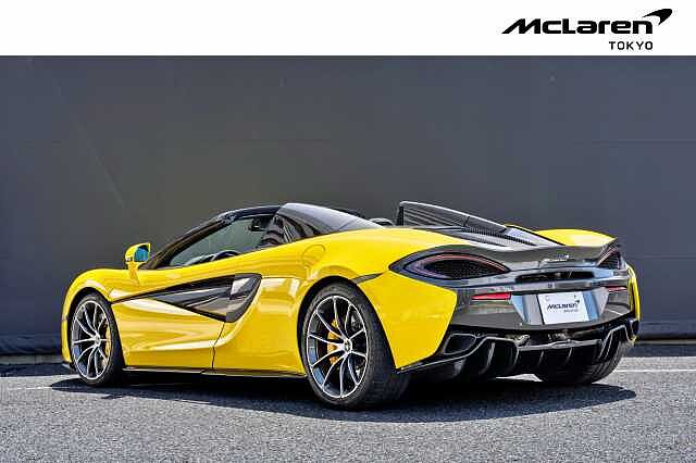 570S Spider