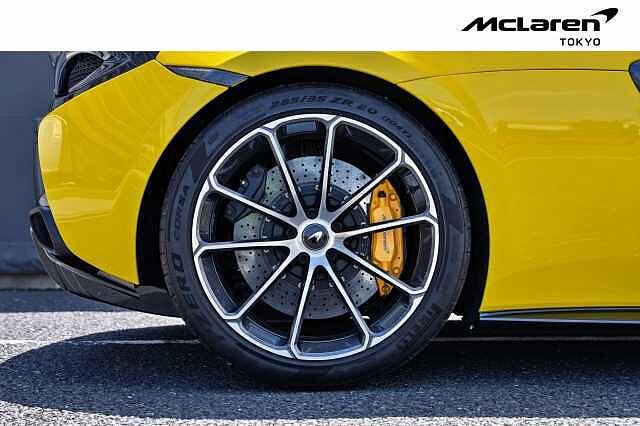570S Spider