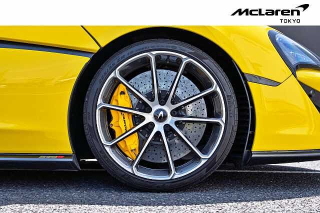 570S Spider