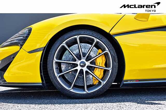 570S Spider