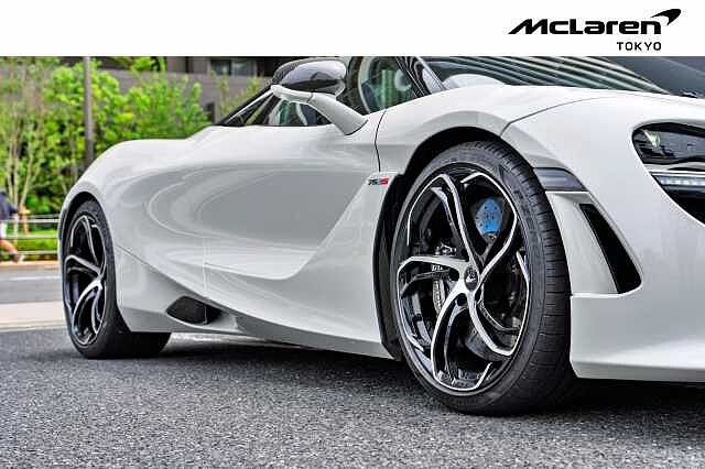750S Spider