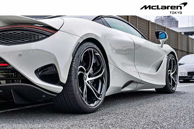 750S Spider