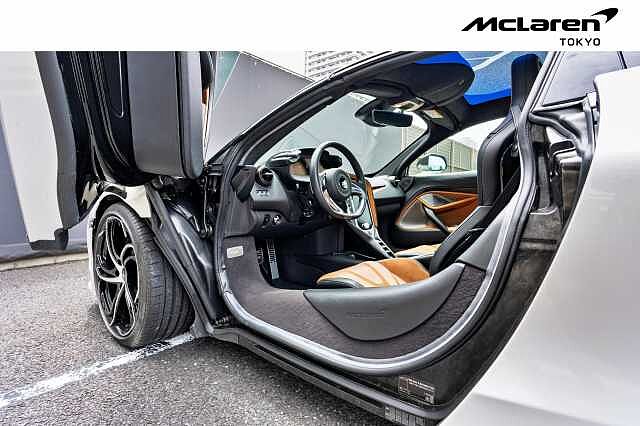 750S Spider