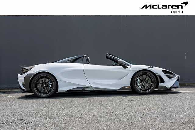 765LT Spider