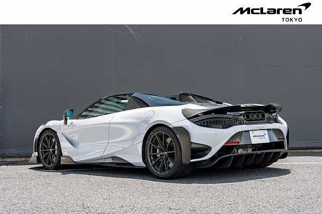 765LT Spider