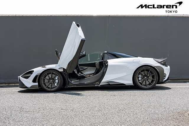 765LT Spider
