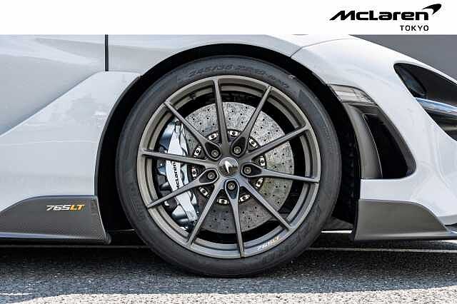765LT Spider