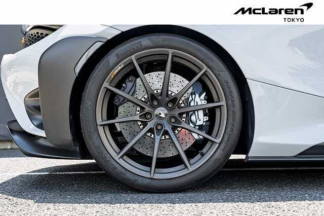 765LT Spider