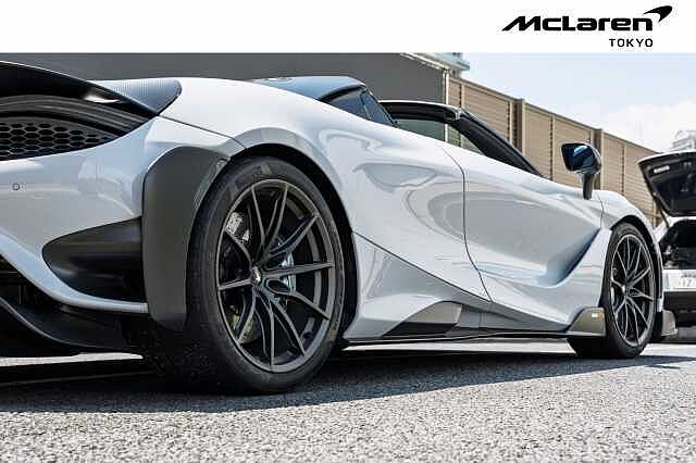 765LT Spider