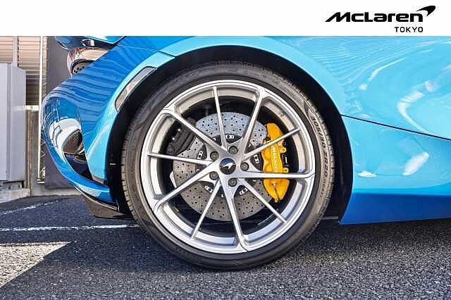 750S Spider