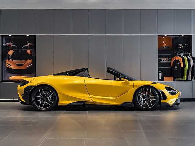 765LT Spider