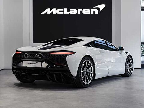 mclaren-vehicle-image