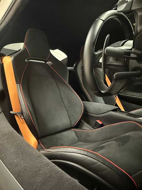 mclaren-vehicle-image