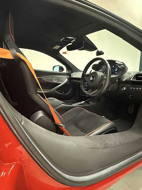mclaren-vehicle-image